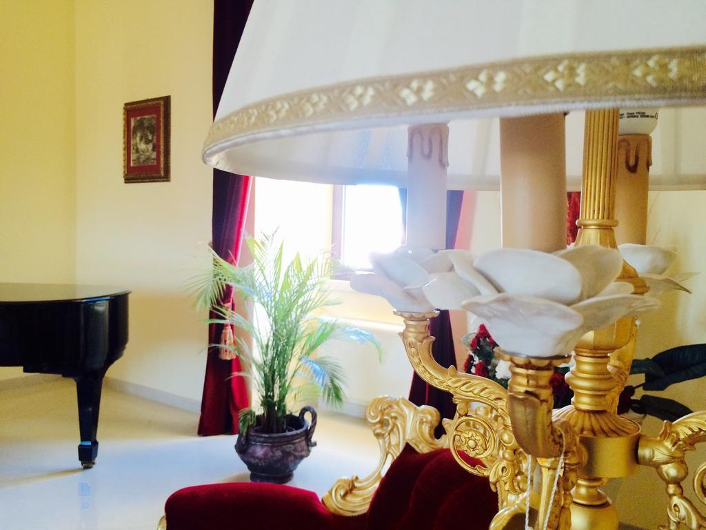 Castello Conti Filo Bed & Breakfast Torre Santa Susanna Dış mekan fotoğraf